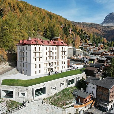 Grand Hotel Du Cervin - Auberge De Jeunesse Et Spa Saint-Luc Exterior photo